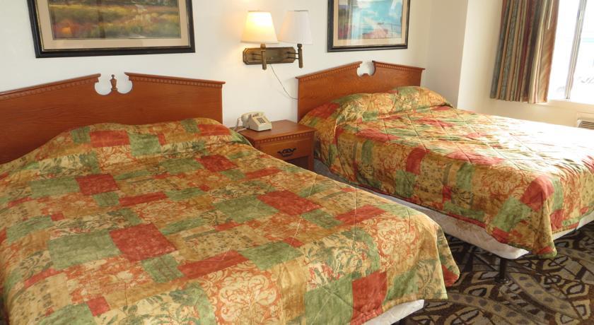 Отель Big Six Motel