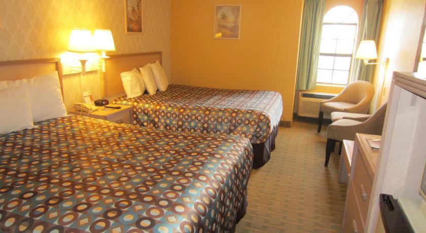 Отель Pacific Inn Santa Cruz