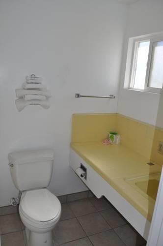 Отель Buckboard Motel