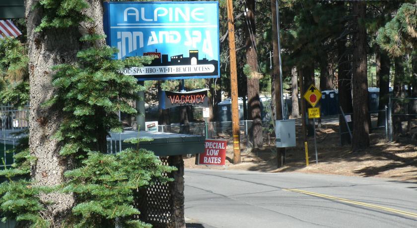 Отель Alpine Inn & Spa