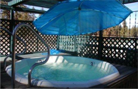 Отель Cedar Inn & Suites