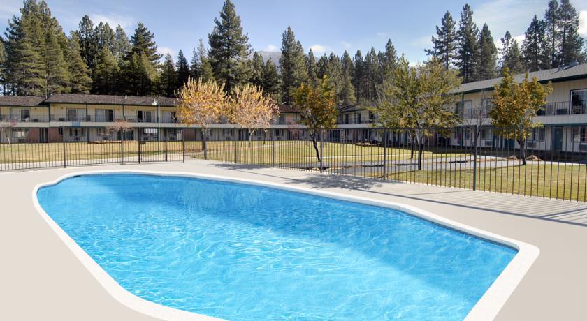 Отель Super 8 South Lake Tahoe