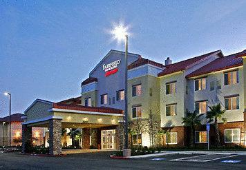 Отель Fairfield Inn and Suites Turlock