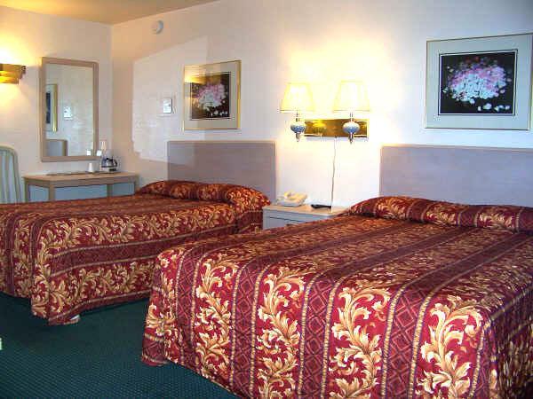 Отель Townhouse Motel