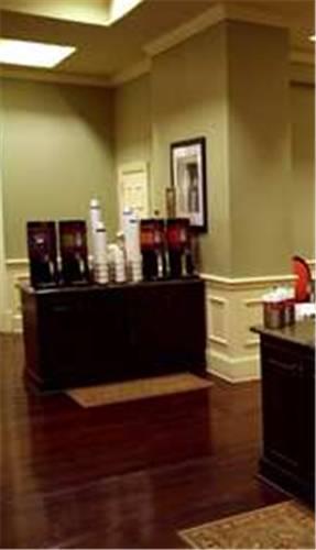 Отель Hampton Inn & Suites Savannah Historic District 