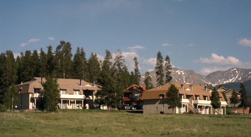 Отель Meadow Ridge Resort