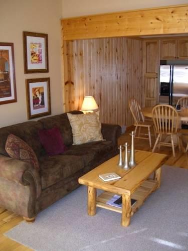 Апартаменты Ski-in Ski-out Condo Rentals