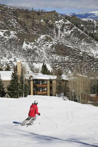 Апартаменты Laurelwood Condominiums