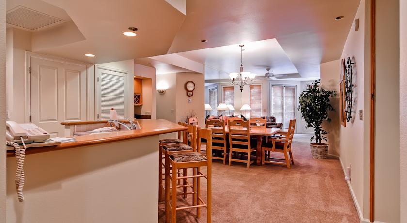 Апартаменты Meadows Condos by ResortQuest