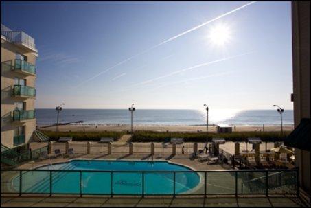 Отель Atlantic Sands Hotel and Conference Center