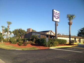 Отель Knights Inn Fort Myers