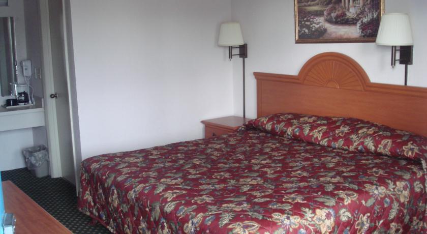 Отель Westmont Inn