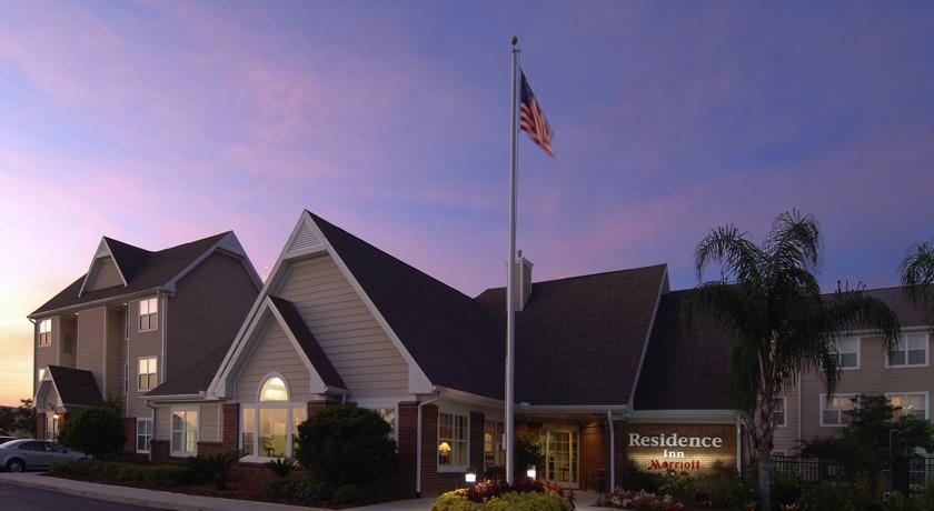 Отель Residence Inn by Marriott Lakeland