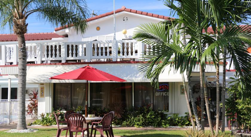 Отель Breakaway Inn Guest House