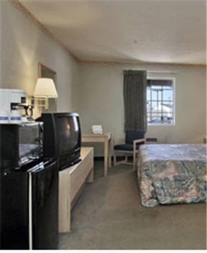 Отель Travelodge Pensacola