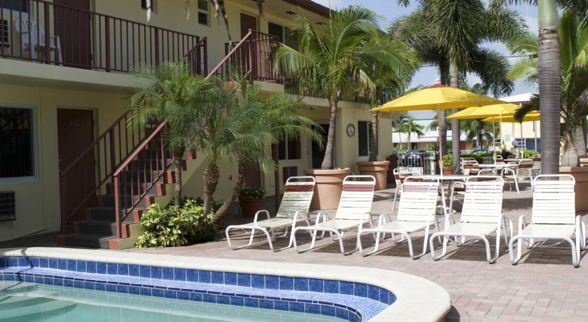 Отель Surf Side Resort