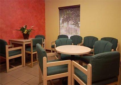 Отель Quality Inn & Suites Sarasota