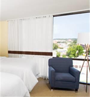 Отель Four Points by Sheraton Tallahassee Downtown