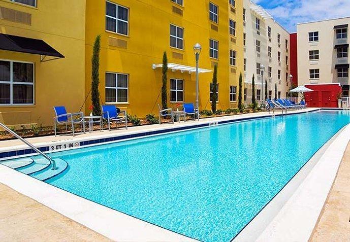 Отель TownePlace Suites Tampa Westshore Airport