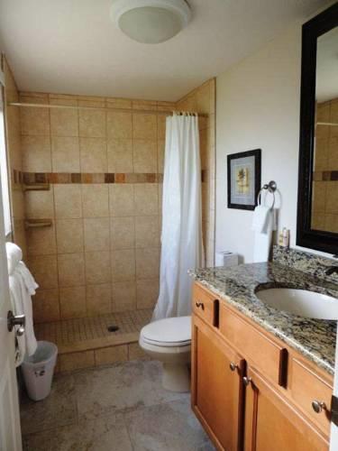 Апартаменты Westwinds Waterfront Resort