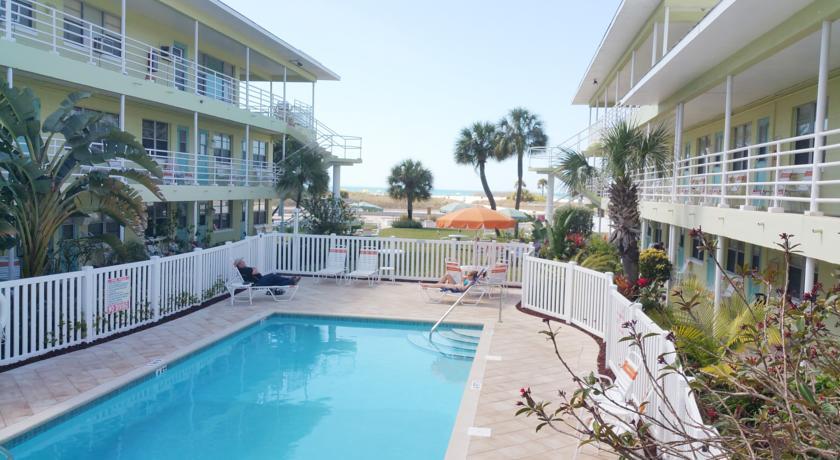 Апартаменты Tropic Terrace of Treasure Island