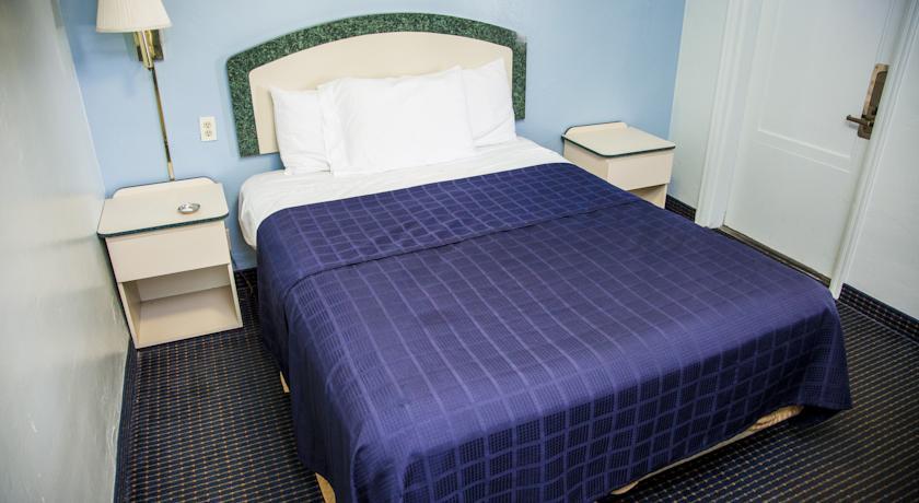 Отель Economy Inn