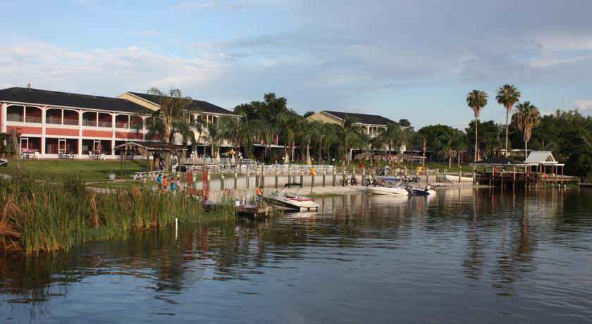 Отель Lake Roy Beach Inn