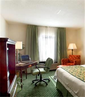 Отель Fairfield Inn & Suites Atlanta Alpharetta