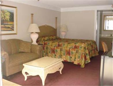 Отель Knights Inn Austell