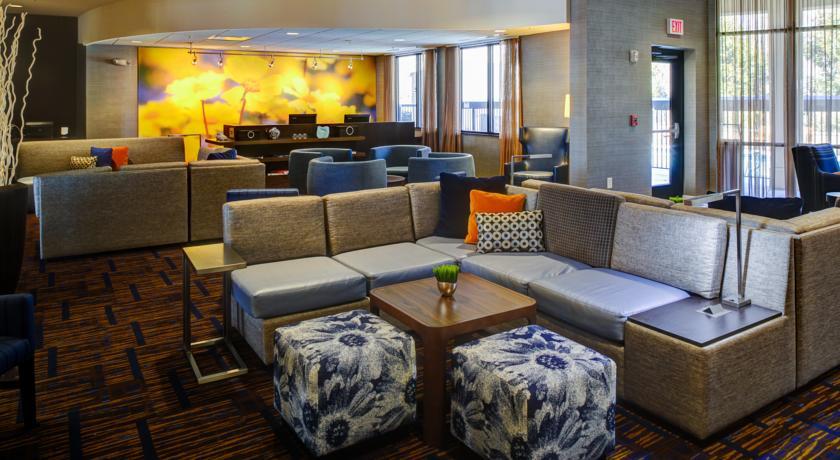 Отель Courtyard Atlanta Airport West