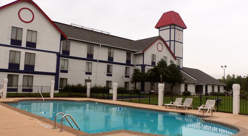 Отель Rite4us Inn & Suites - Norcross