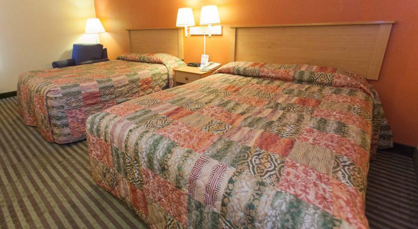 Отель HomeTown Inn & Suite