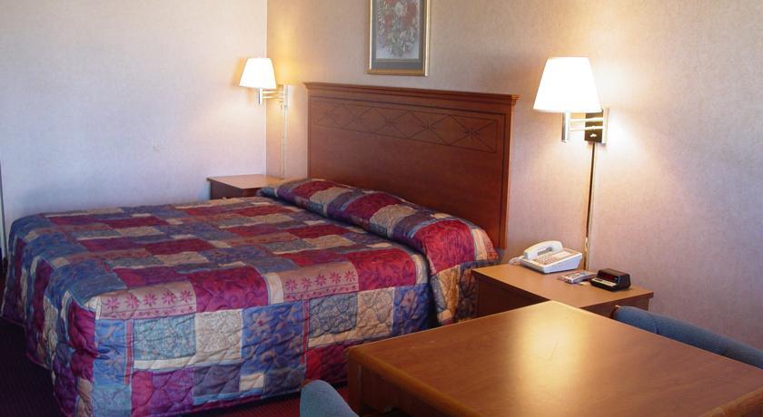 Отель Garden Inn & Suites