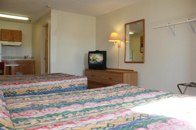 Отель Hometown Inn Statesboro