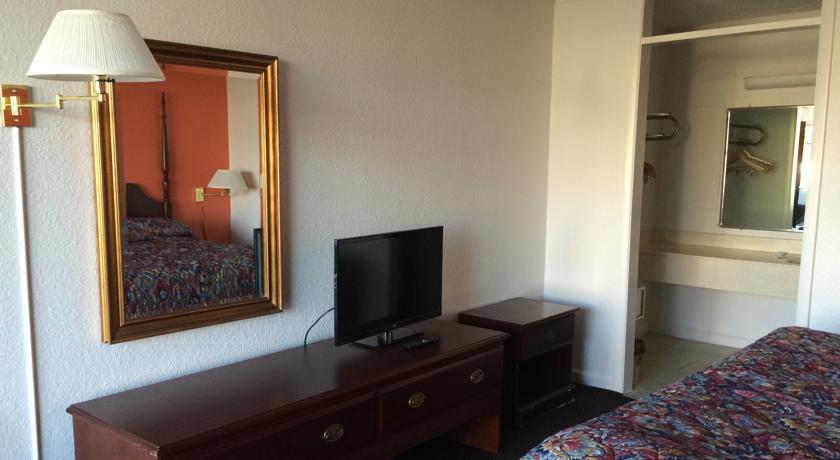 Отель Travelodge Tifton