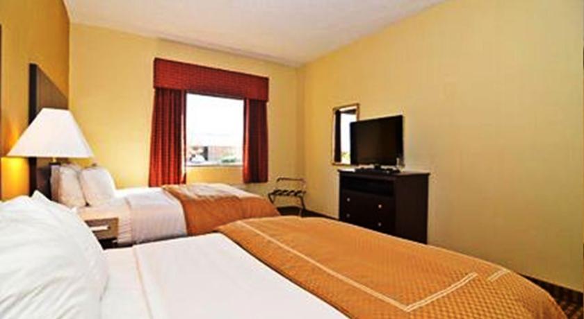 Отель Comfort Suites Warner Robins