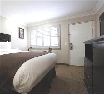Отель Americas Best Value Inn Riverside