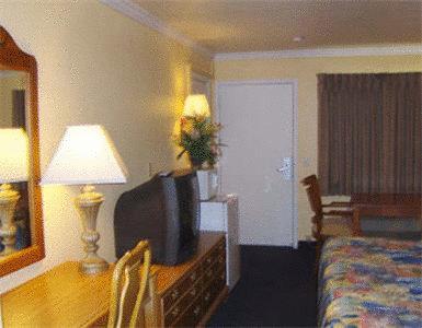 Отель Sands Motel