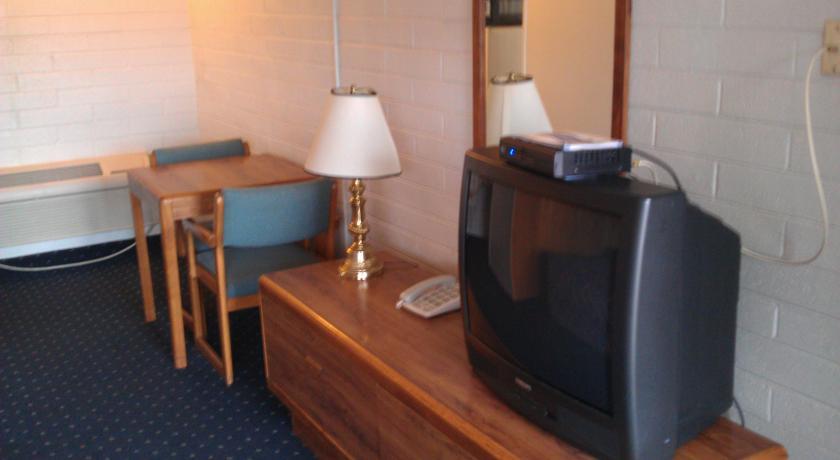Отель Budget Host Inn Williams