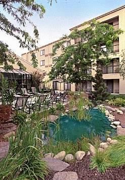 Отель Courtyard Boise Downtown