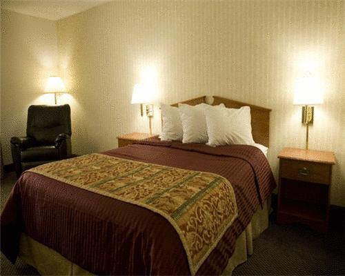 Отель GuestHouse Inn & Suites Idaho Falls