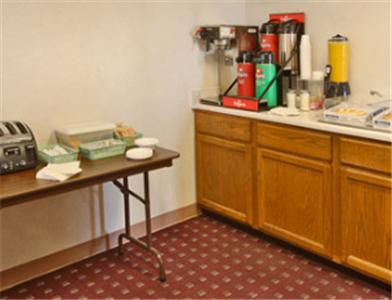Отель Days Inn Champaign