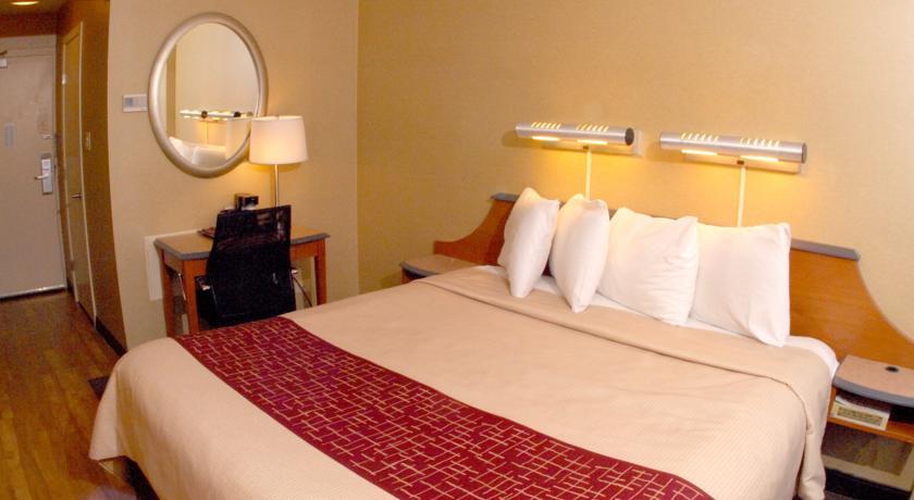 Red Roof Inn Chicago Downtown