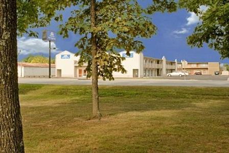 Отель Americas Best Value Inn Metropolis