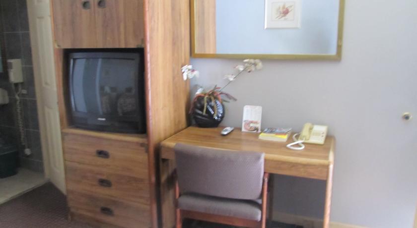 Отель Great Lakes Motel
