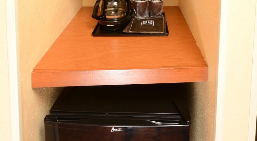 Отель Fairfield Inn & Suites Richmond Northwest