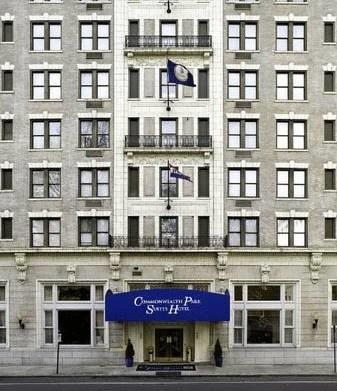 Отель Commonwealth Park Suites Hotel