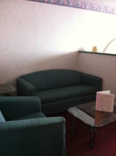 Отель O'Hare Inn & Suites