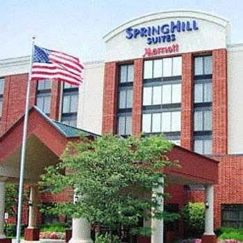 Отель SpringHill Suites Chicago Naperville Warrenville