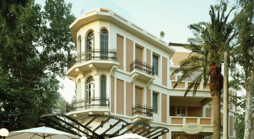 Отель Kefalari Suites Hotel